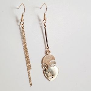 Gold Abstract Earrings💫